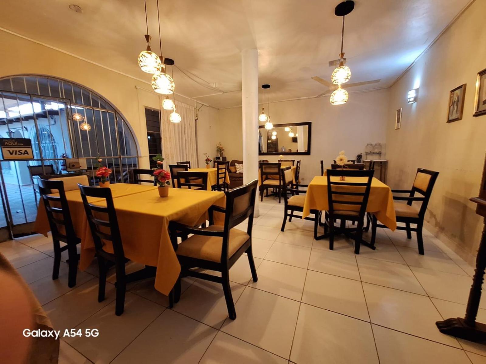 Hotel Via Morburg Nazca Kültér fotó